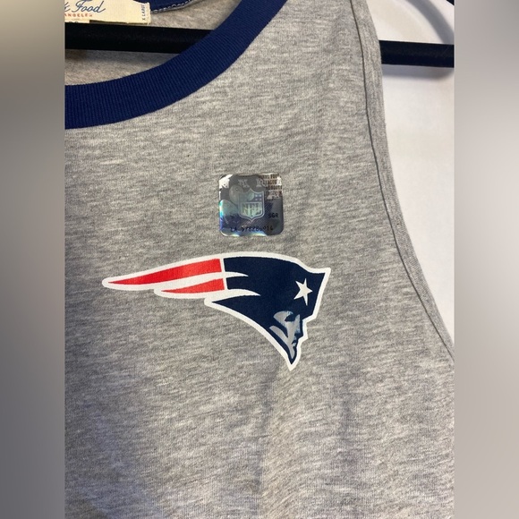 Junk Food Women’s NFL New England Patriots Logo Tank Top Shirt 2018 NWOT Size XL - Picture 2 of 8